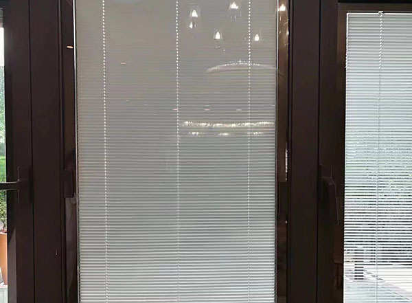 百叶玻璃